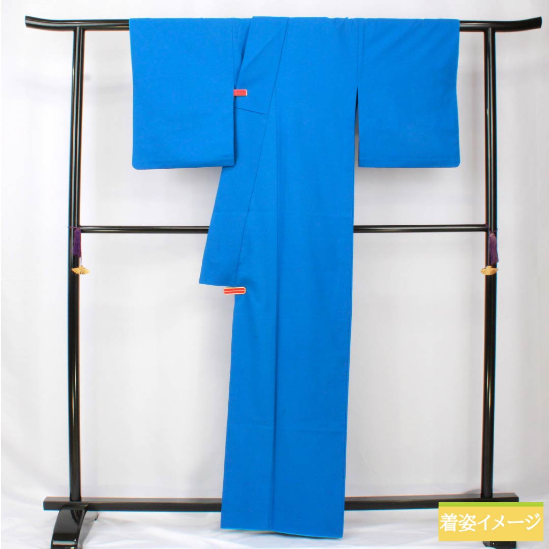 Solid-colored polyester kimono, length 163cm, sleeve length 64cm, gold and blue (kinpekishuiro) color, washable, unlined back, A rank, blue, product number 1114002153417