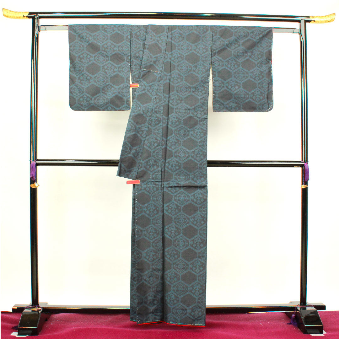 Oshima Tsumugi, Length 160cm, Sleeve length 65.5cm, Dark navy, Weft kasuri, Tortoiseshell, Pure silk, A rank, Lined, Navy, 1116002613418