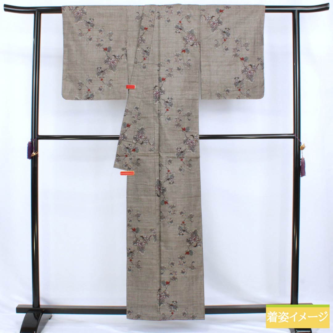 Tsumugi Silk S-rank Length 157.5cm Sleeve-to-sleeve 62.5cm Oshima Tsumugi 9-ply Kasane-gasane Grass and Flower Pattern Lined Gray 1116005042322