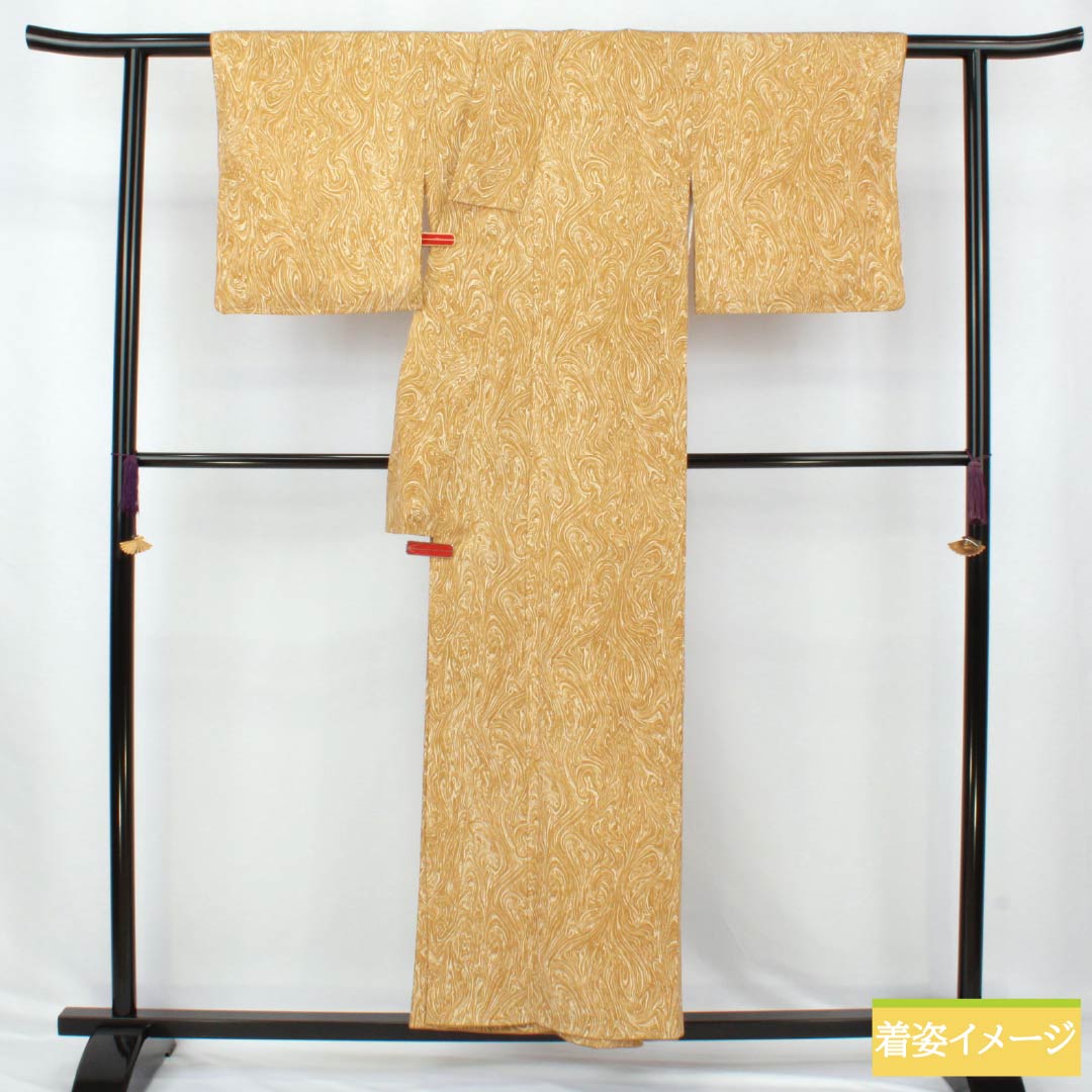Small-patterned kimono, polyester, S rank, length 156cm, sleeve length 63cm, lined, loquat brown (biwa-chairo) dyed with Sumi-zushi dyeing, with basting threads, washable, orange, 1115007502326