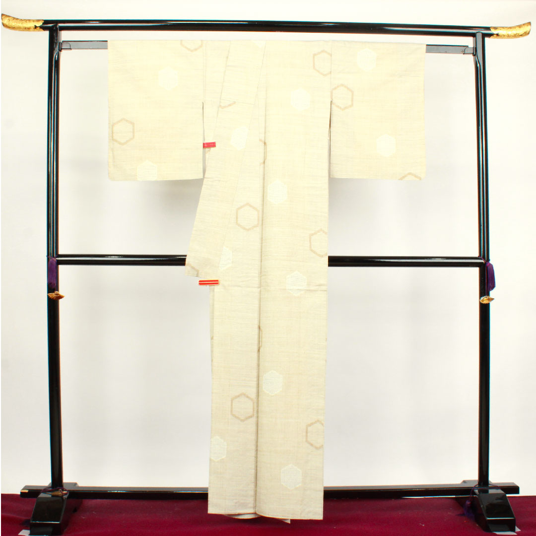 Tsumugi Length 161.5cm Sleeve length 63.5cm Colored tortoiseshell Pure silk S rank Single layer Cream 1116002452415
