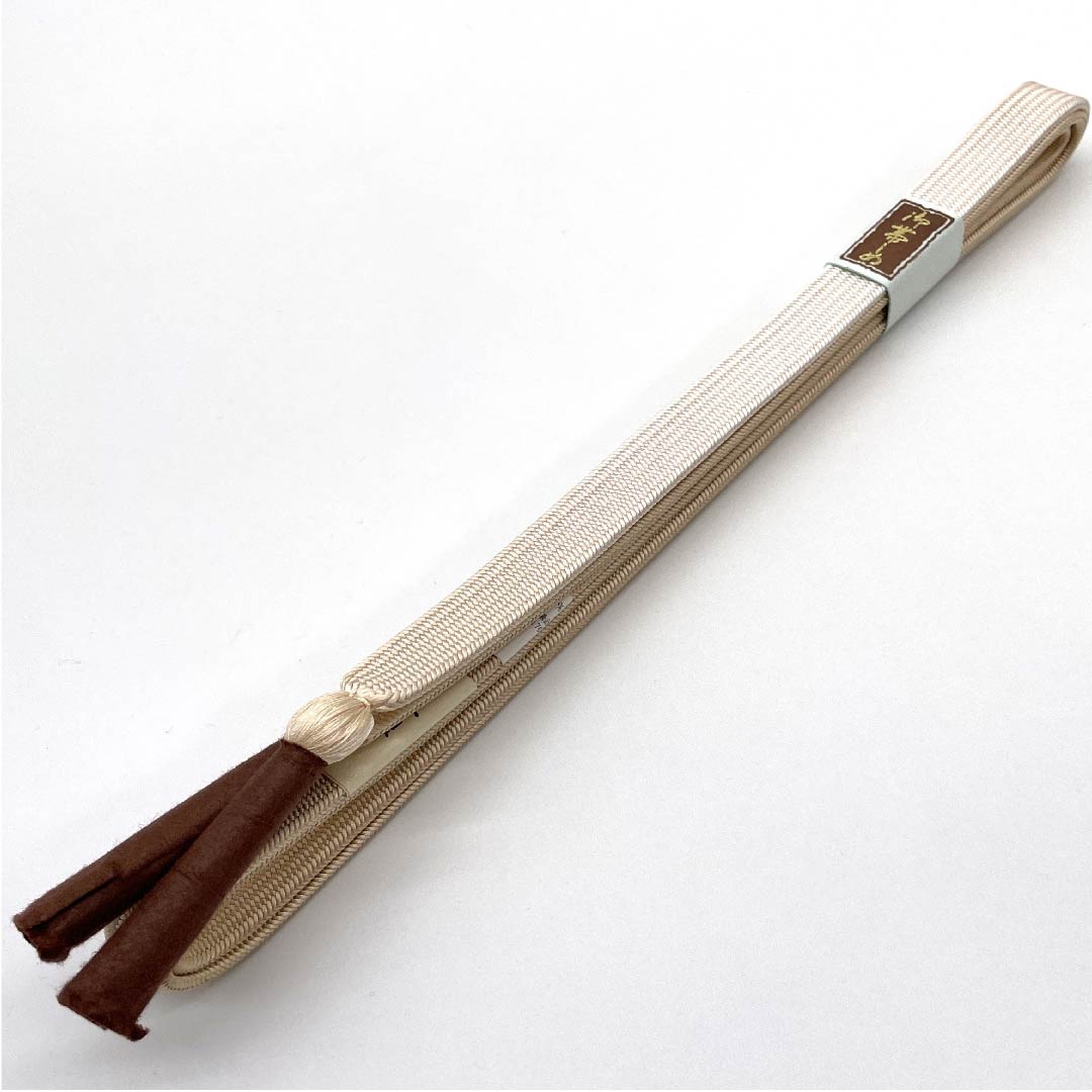 (New old stock) Obijime (belt tying) Pure silk, quarter-length string, light flesh color, tonokoiro (powdered color), Suiran Kobo, new old stock, length approx. 165cm, width approx. 1.2cm, semi-formal, S rank, cream color, 1135001212915