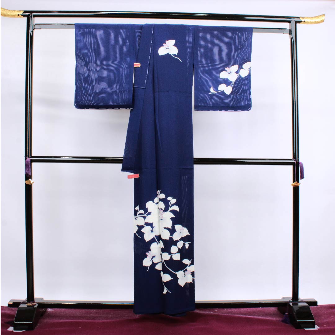 夏物 正絹 訪問着 身丈158cm 裄丈64cm 濃紺色(のうこんいろ)花模様 絽 Sランク 紺系 1132000122318