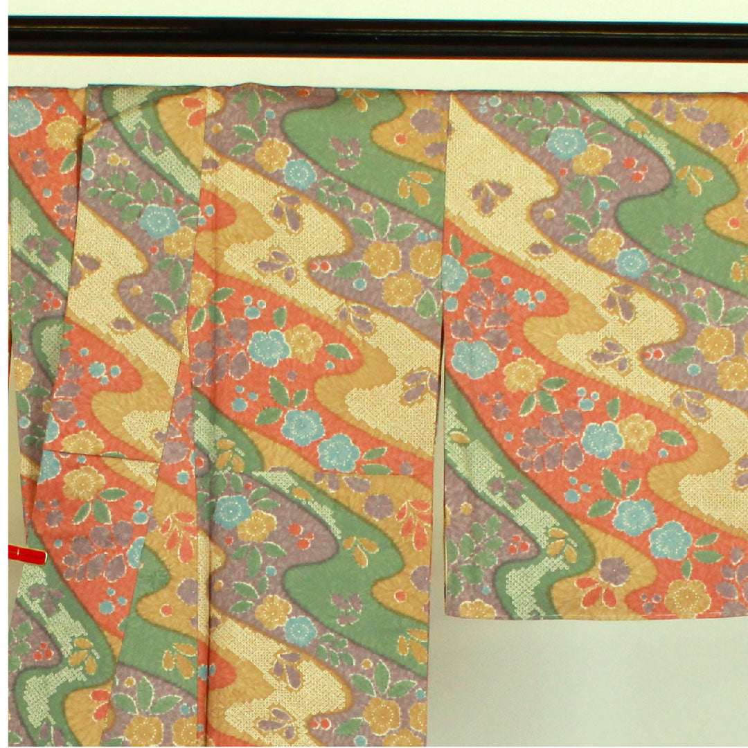 Small pattern, Length 166cm, Sleeve length 67cm, Awase, Cherry blossoms, Flowing water pattern, Pure silk, S rank, Yellow, 1115000452523