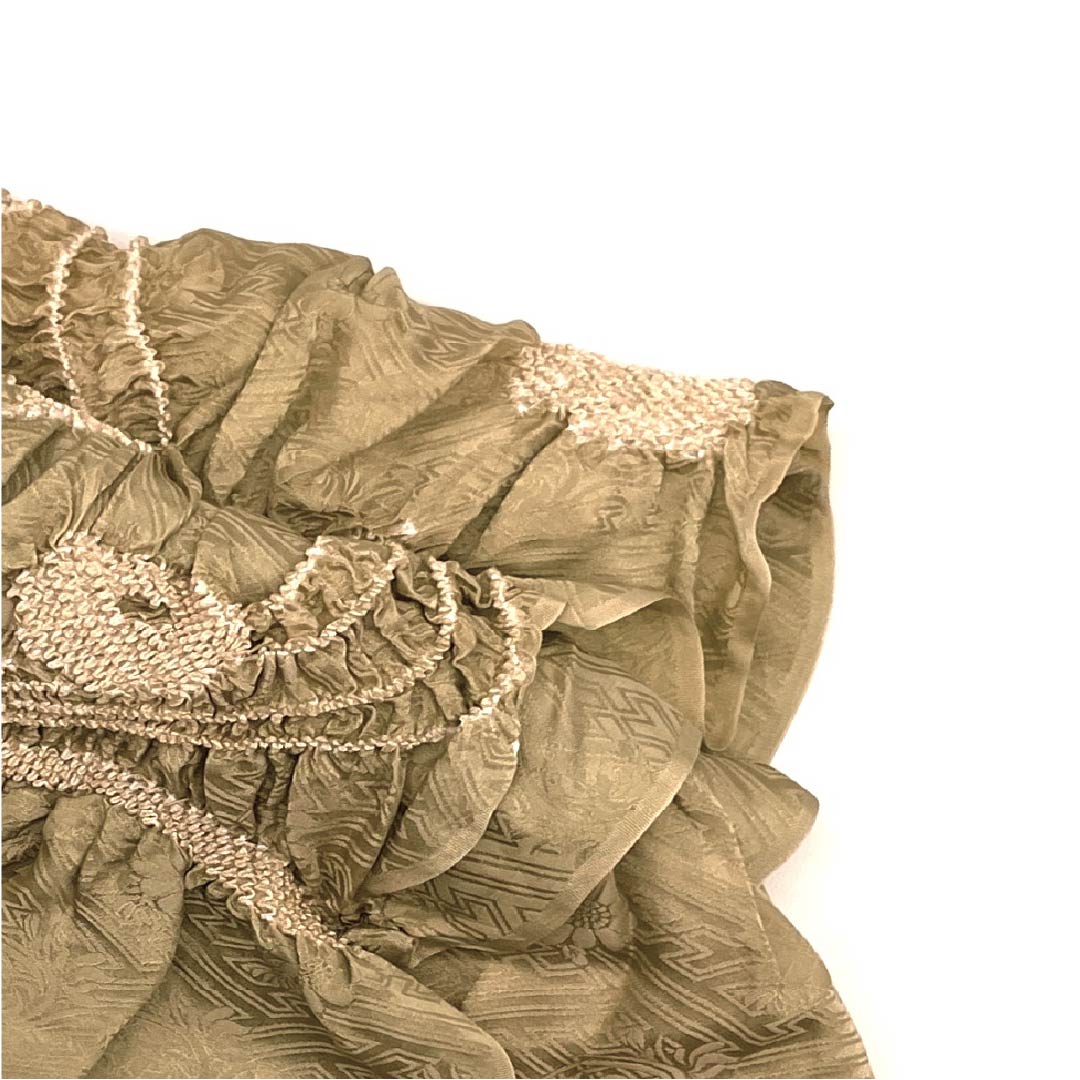 Semi-formal obiage (sash sash), pure silk, grade A, in karenoiro (karenoiro) dyed with a shibori (dyed) pattern, beige, approximately 143cm long and 17.5cm wide. Product code: 1136000953925