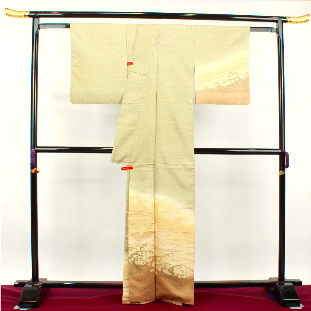 訪問着 正絹 袷 身丈164.5cm 裄丈65cm 蝋色 紬地 波 Aランク ベージュ系 1112003003425