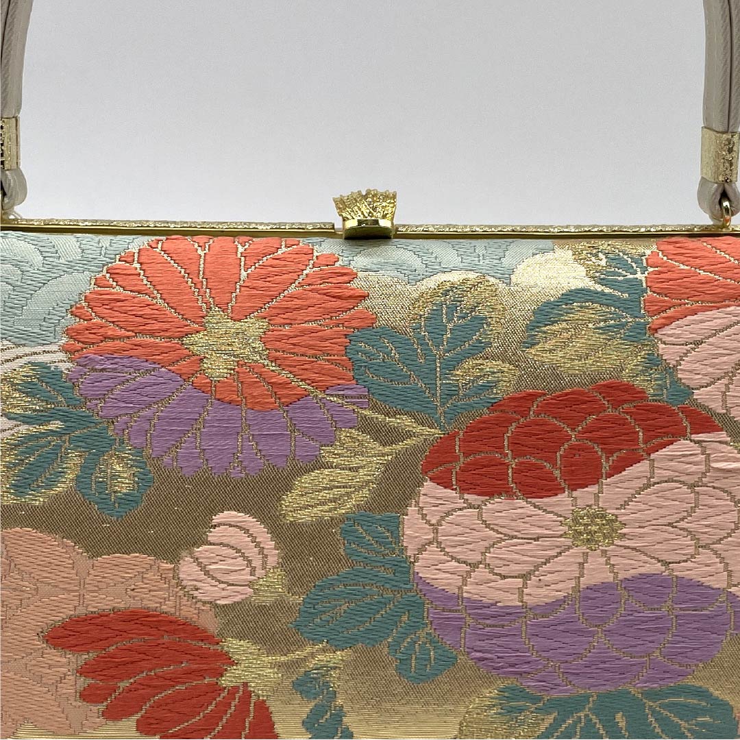(Like New) Formal Zori and Bag Set, Grade A, Chrysanthemum Design, Obi Fabric, Size M, Gold Finish, 1133000473321