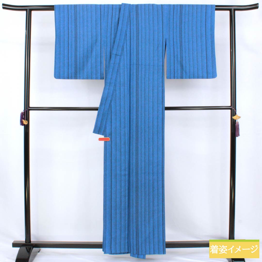 小紋 ポリエステル Sランク 身丈159cm 裄丈63cm 単衣 薄群青色(うすぐんじょういろ) 型染 疋田 縞 洗える着物 青系 1115007852317