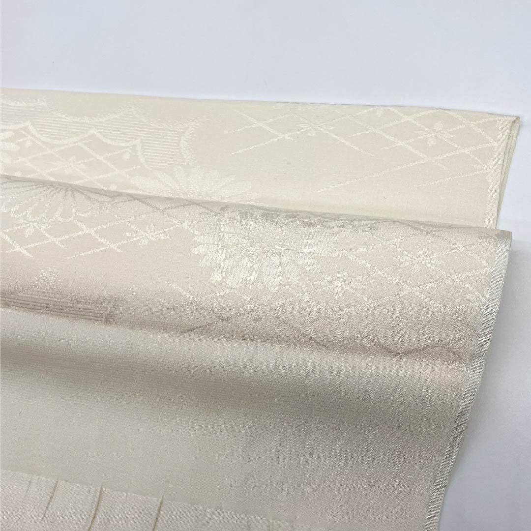 Semi-formal obiage (sash sash), pure silk, S-rank, milky white, chrysanthemum pattern, classic design, approximately 160cm long, 29cm wide, white, product number 1136002112911