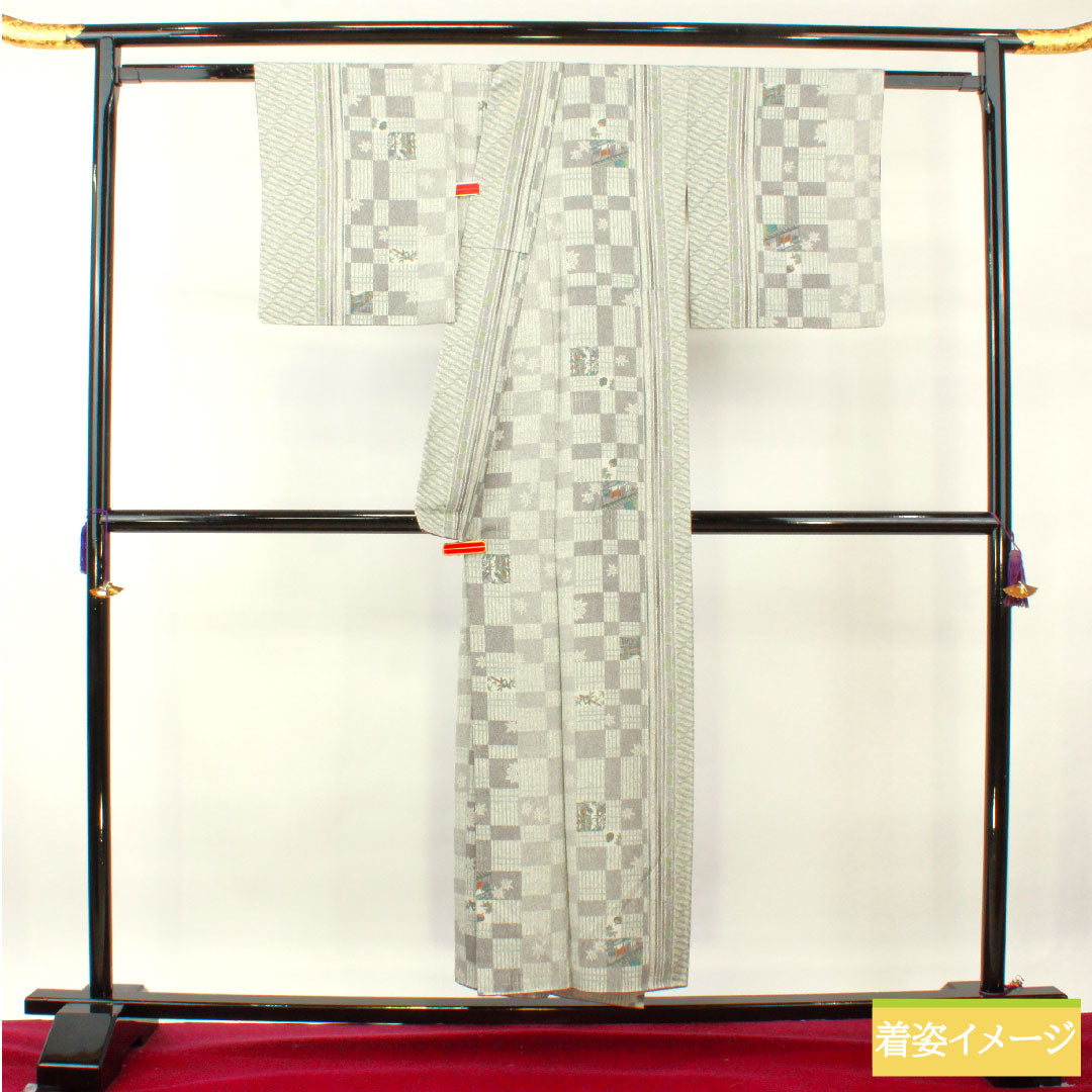 小紋 正絹 身丈151.5cm 裄丈62.5cm 袷 雲井鼠色(くもいねずいろ) 町家風景 幾何学模様 Aランク グレー系 1115004223222
