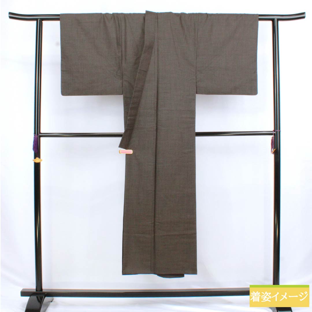 男物 正絹 Sランク 身丈143cm 裄丈67cm 亀甲模様 アンサンブル 袷 黒系 1119000942410