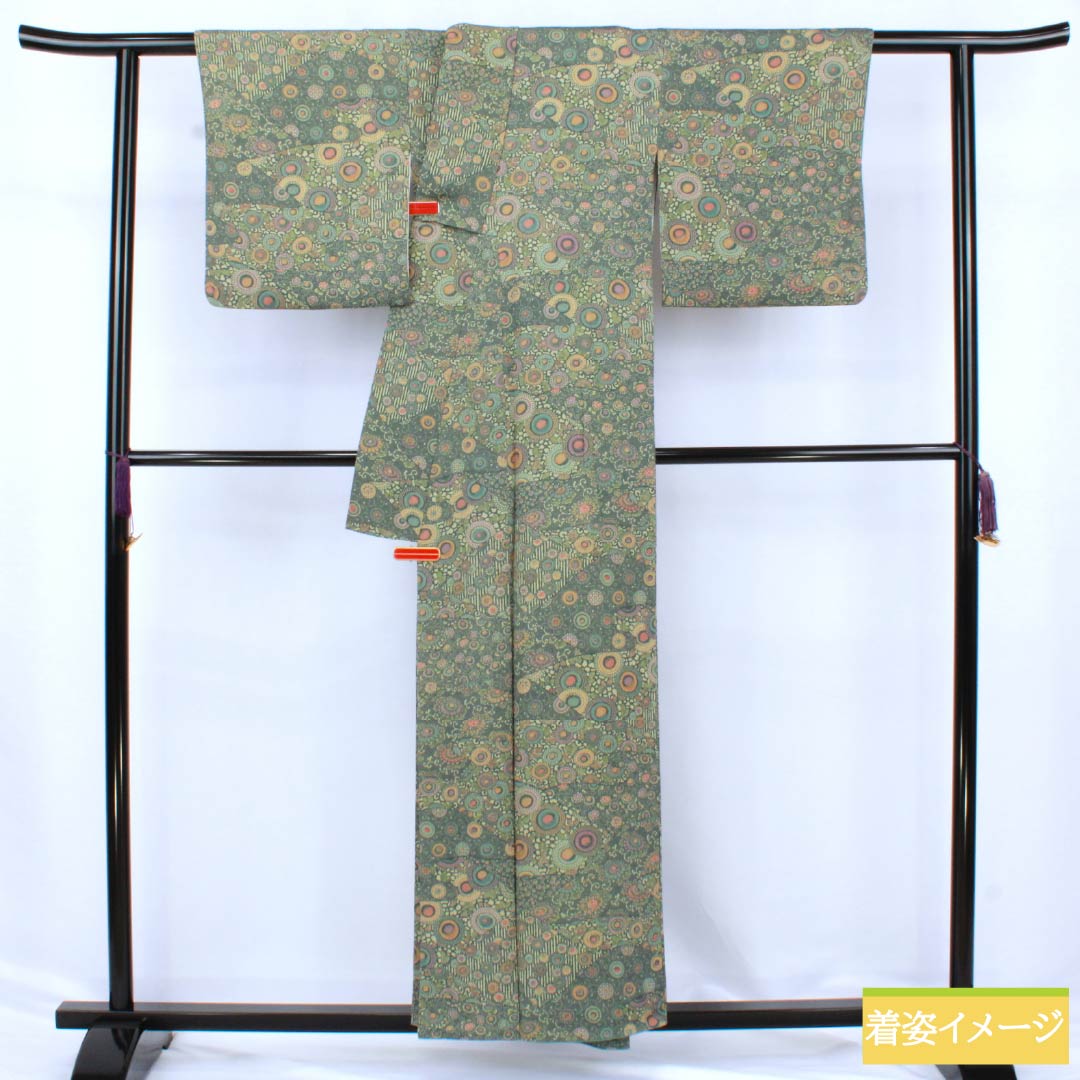 小紋 正絹 Aランク 身丈155.5cm 裄丈64cm 袷 鉄色(てついろ) 江戸小紋 南部幸雄 菊 割付文様 緑系 1115007243319