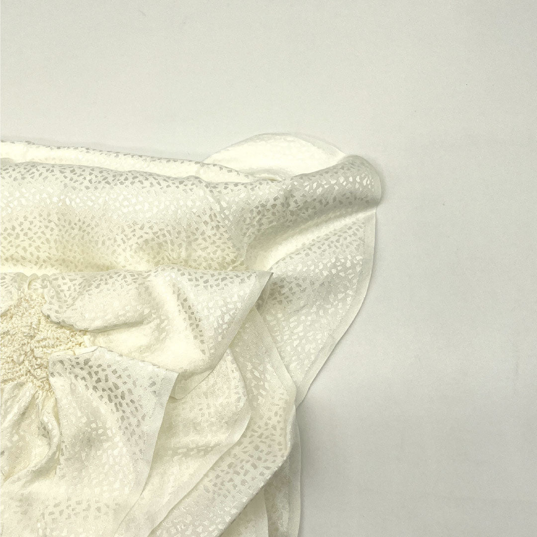 (新古品) 帯締め・帯揚げセット 正絹 NEWランク 乳白色(にゅうはくしょく) 留袖用 紅葉 古典柄 長さ約158cm 幅約1.5cm フォーマル 白系 1141000361311