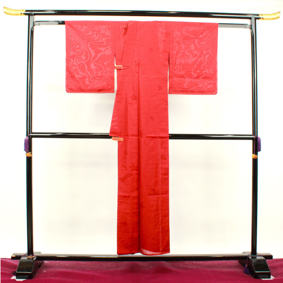 夏物 正絹 色無地 身丈151.5cm 裄丈62cm 真紅色(しんくいろ) 紅葉 紗 Sランク 赤系 1132001252212