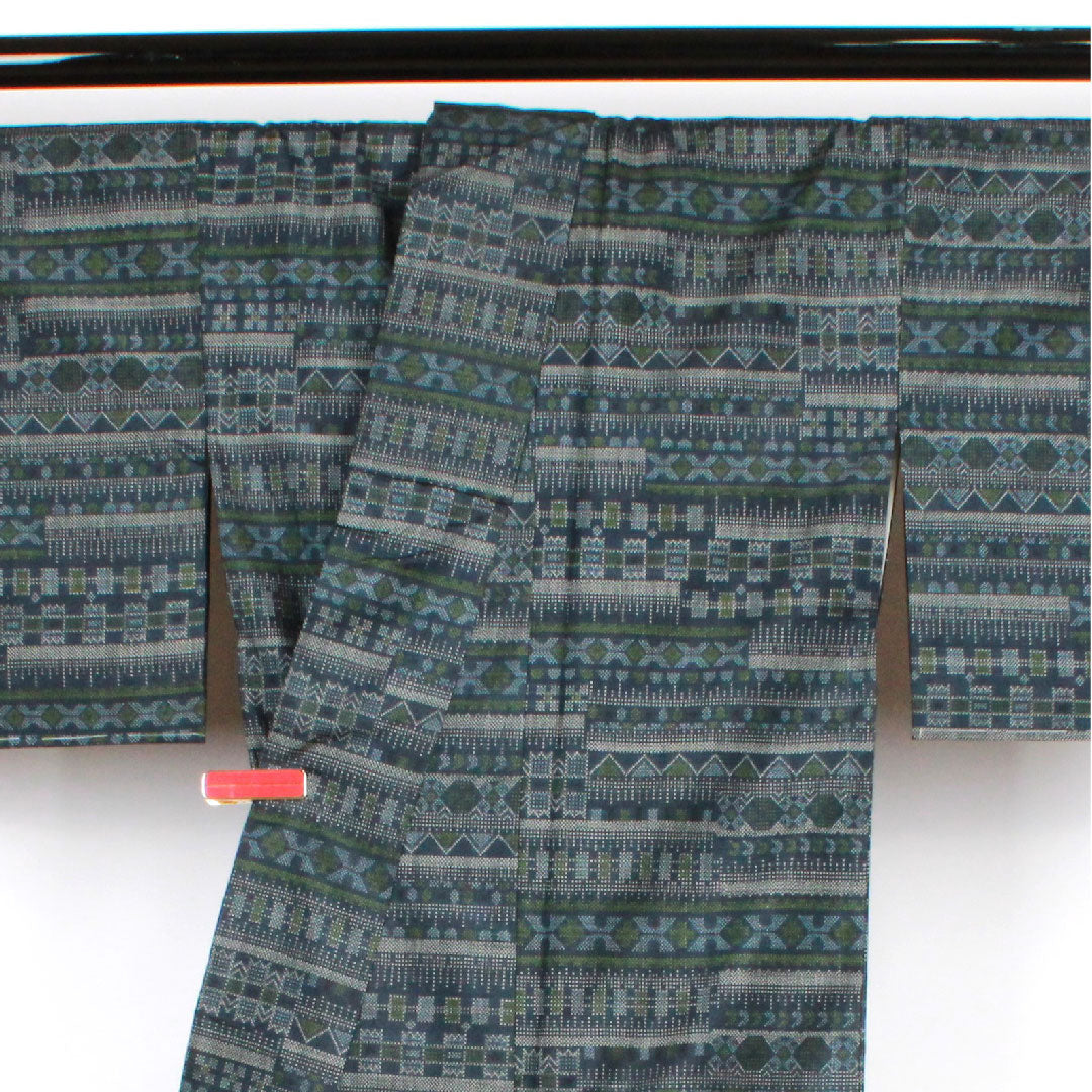 Tsumugi, Length 153cm, Sleeve length 63.5cm, Navy blue, Geometric pattern, Pure silk, S rank, Lined, Navy blue, 1116001942218