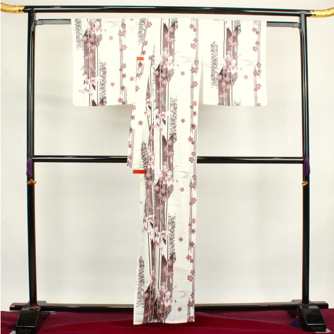 Yukata, cherry blossom, iris, autumn leaves, cotton, A rank, single layer, length 161cm, sleeve length 66.5cm, white, 1118003203411