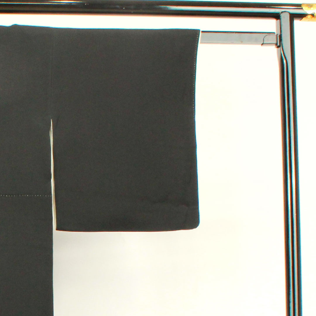 Black formal kimono, length 159.5cm, sleeve length 63cm, lined, Kyoto Yuzen, auspicious motif, circle and bottles, pure silk, A rank, five crests, black, 1111000843310