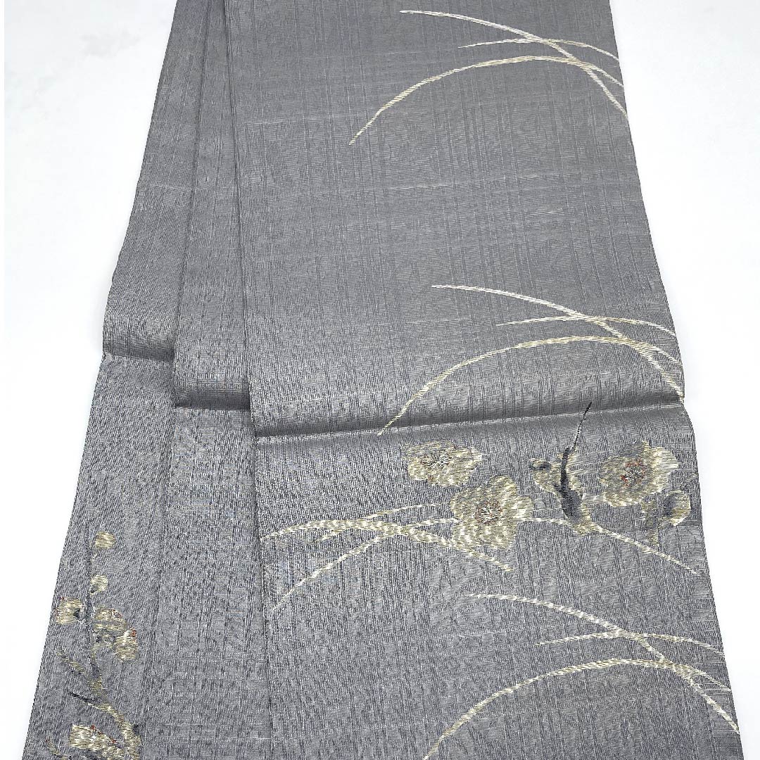 Fukuro obi (light dull color) with plum blossom, dew grass and checkered pattern, by an artist, obi length 432cm, pure silk, rank S, point pattern, casual, gray, 1123008902322