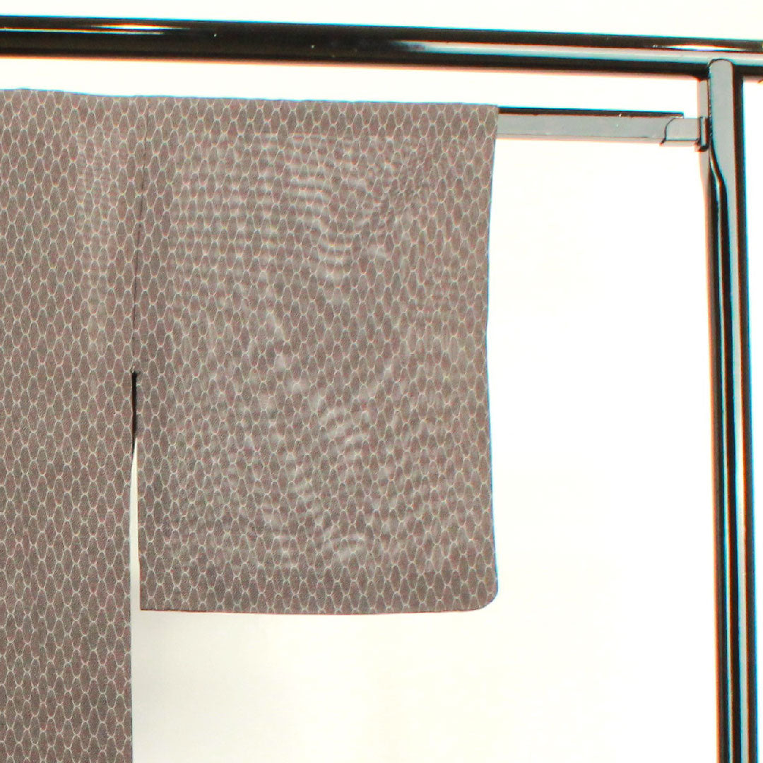 Summer pure silk komon kimono, length 160cm, sleeve length 63.5cm, dark grey, geometric pattern, silk, A rank, brown, 1132001673414