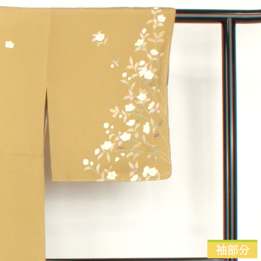 Homongi, pure silk, lined, length 159cm, sleeve length 62cm, yamamomoiro (Japanese plum color), Kyo-Yuzen, camellia, S rank, yellow, 1112005232323