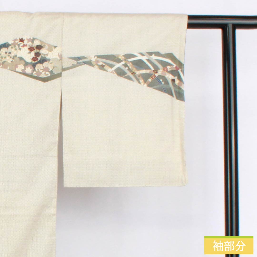 Visiting Kimono, Pure Silk, A-Rank, Lined, Length 152cm, Sleeve Length 62cm, Off-White (Kinari-Iro), White Oshima Silk, 100 Tortoise Shell Pattern, Stitched Crest, Round with Different Hawk Feathers, Classic Pattern, White, Product Number: 1112006173211