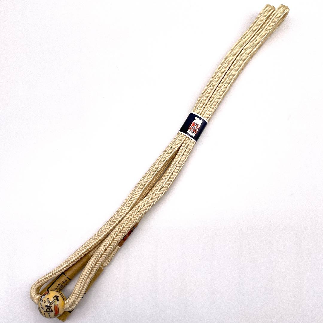 (新古品) 帯締め 正絹 四分紐 薄卵色(うすたまごいろ) 手組紐 冠紐 京焼帯留め 長さ約136cm 幅約1cm カジュアル Sランク ベージュ系 1135000032325