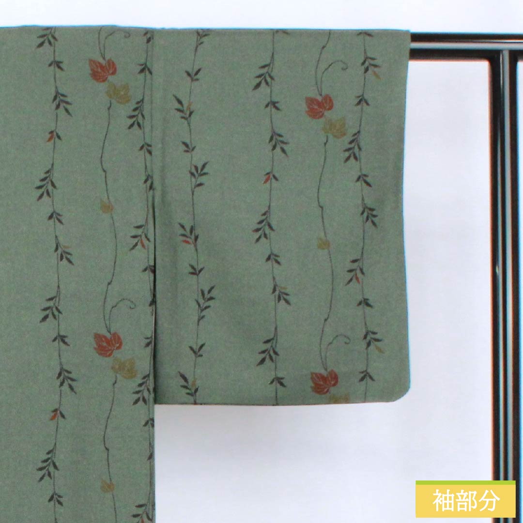 Komon Polyester S-rank length 164.5cm sleeve length 62cm unlined Shima-matsunezu-iro (dark gray with a hint of green) stenciled grass and leaves, with hip lining, green family 1115007992419
