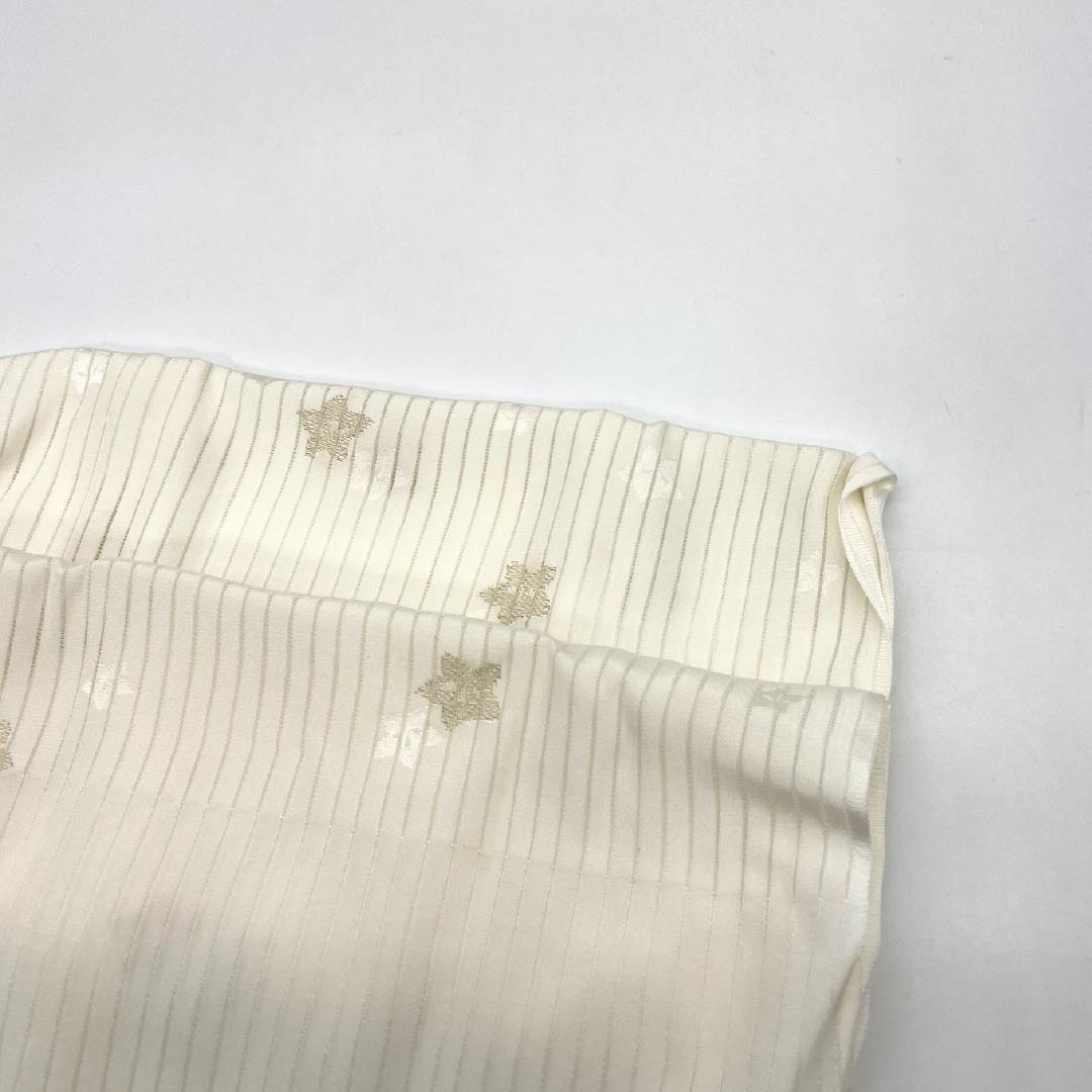 (Like new) Pure silk obijime and obiage set, milky white, made by Watakei, with a three-fingered seal. For formal wear, suitable for formal kimono. Length: approximately 164cm, width: approximately 1.7cm. Product code: 1141000281311