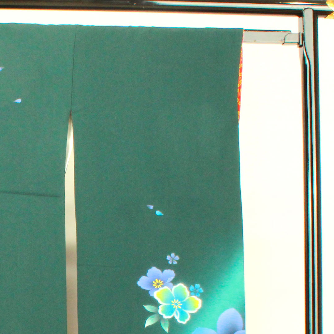 振袖 身丈165cm 裄丈70cm 袷 鉄色 京友禅 花模様 正絹 Aランク 緑系 1113001563519
