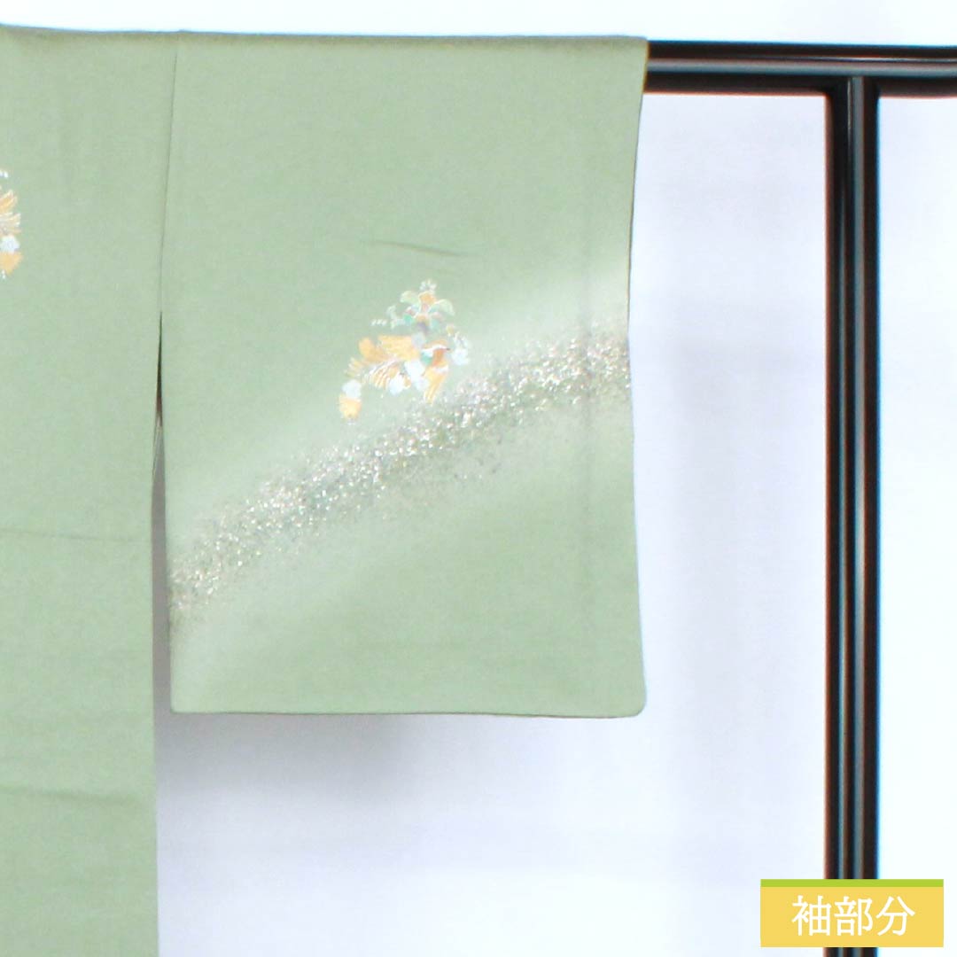 Visiting Kimono, Pure Silk, Grade A, Lined, Length 155cm, Sleeve Length 58.5cm, Back Leaf Color (Ura-iro), Mother-of-Pearl Inlay and Gold Finish, Auspicious Motifs, Tango Chirimen, Hatcho Mizu-yori, Green, Product Number: 1112007423319