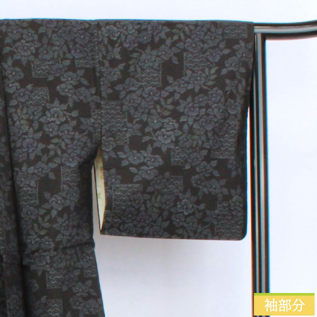 Haori (Japanese traditional kimono jacket) made of pure silk, S-rank, with a floral design by Murayama Oshima, length 75.5cm, sleeve length 62.5cm, and a black, lined lining. Includes a haori cord. Product number: 1117001352910
