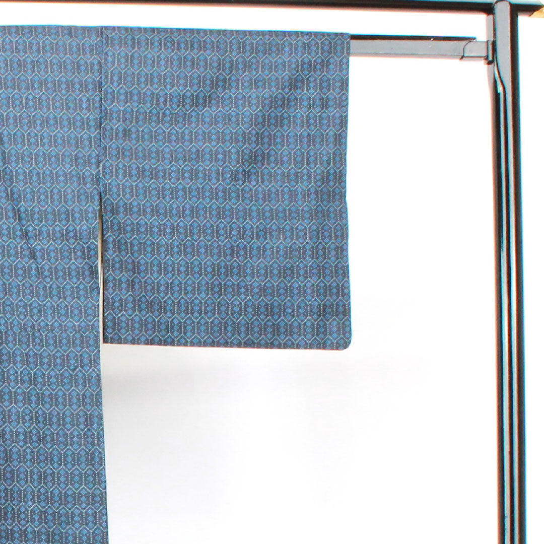 Oshima Tsumugi, Length 160.5cm, Sleeve length 63cm, Dark navy blue, Warp and weft kasuri, Tortoiseshell, Pure silk, A rank, Lined, Navy blue, 1116002593418
