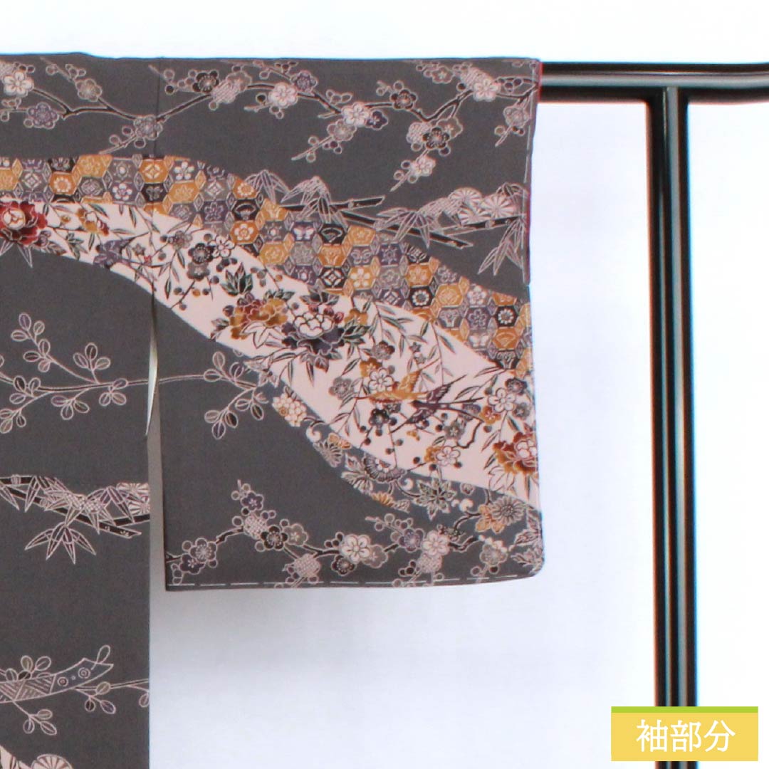 Visiting Kimono, Pure Silk, S Rank, Lined, Length 160.5cm, Sleeve Length 67cm, Sekiban-iro (stone slab color), Kyoto Bingata (Japanese dyeing) design with pine, bamboo, plum, and bird motifs, Gray with basting thread, Product Number: 1112006082422