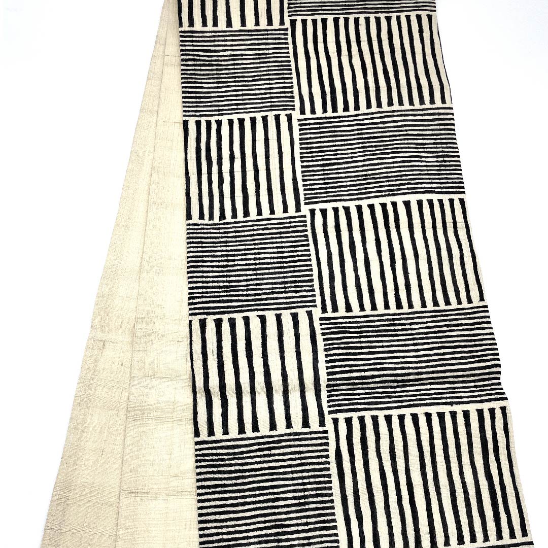 Fukuro Obi (sash) in off-white (kinari-iro) with checkered pattern and monotone pattern, obi length 446cm, pure silk, A rank, six-pass, casual, beige, 1123009223325
