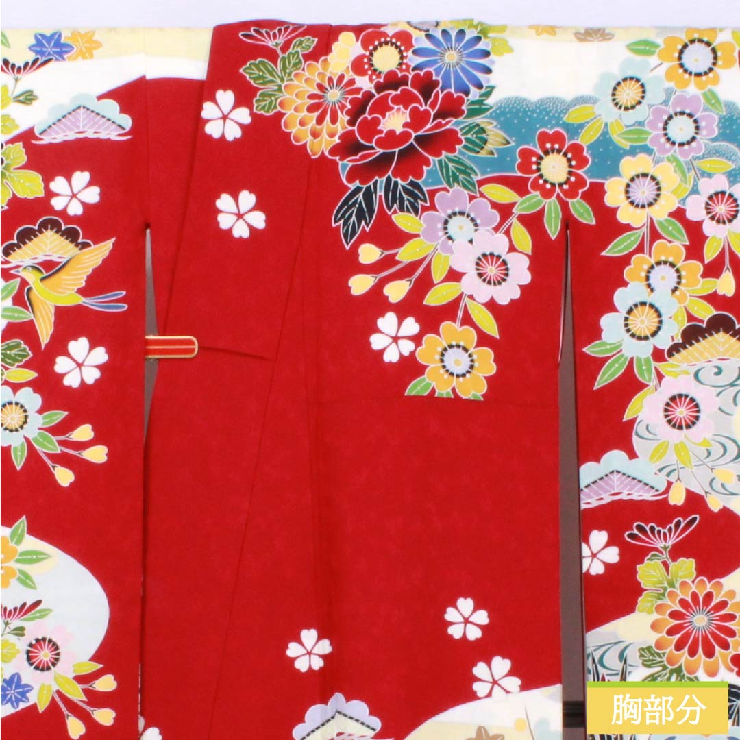 Furisode (long-sleeved kimono) made of pure silk, S rank, length 166.5cm, sleeve length 65.5cm, crimson (shinkuiro) color, featuring auspicious motifs of peonies, chrysanthemums, plum blossoms, and cherry blossoms in red tones. Product code: 1113002212512