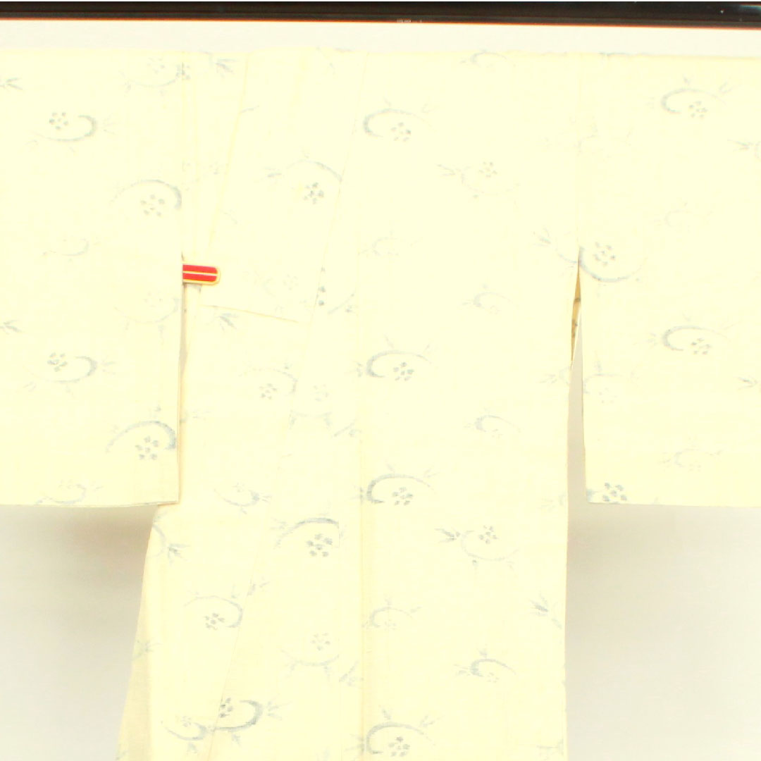 Tsumugi Length 150.5cm Sleeve length 65cm Geometric pattern Pure silk B rank Single layer Cream color 1116002424115