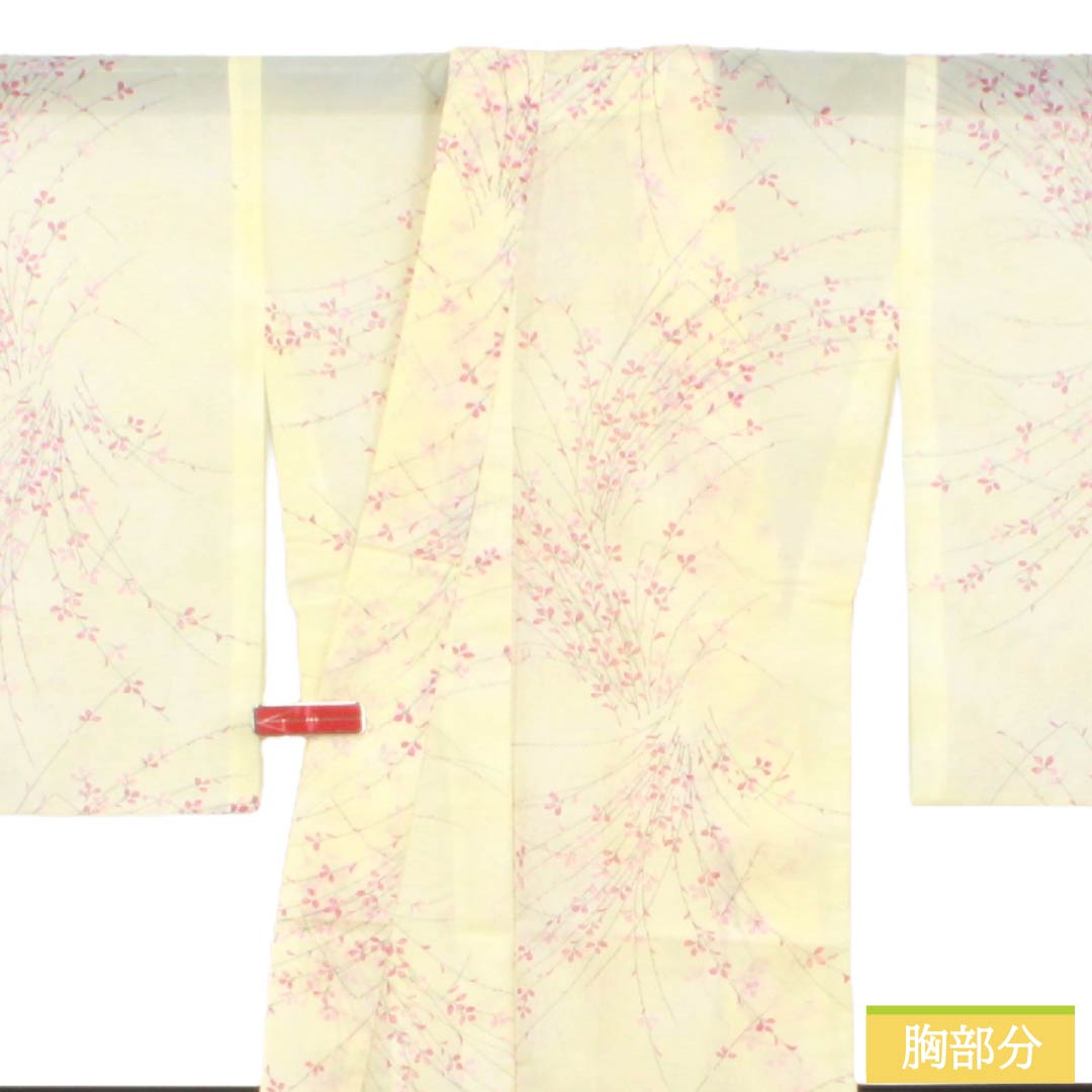 夏物 ポリエステル 小紋 Sランク 身丈151.5cm 裄丈66.5cm 白百合色(しらゆりいろ) 草花模様 居敷当て付き 絽 黄系 1132004492223