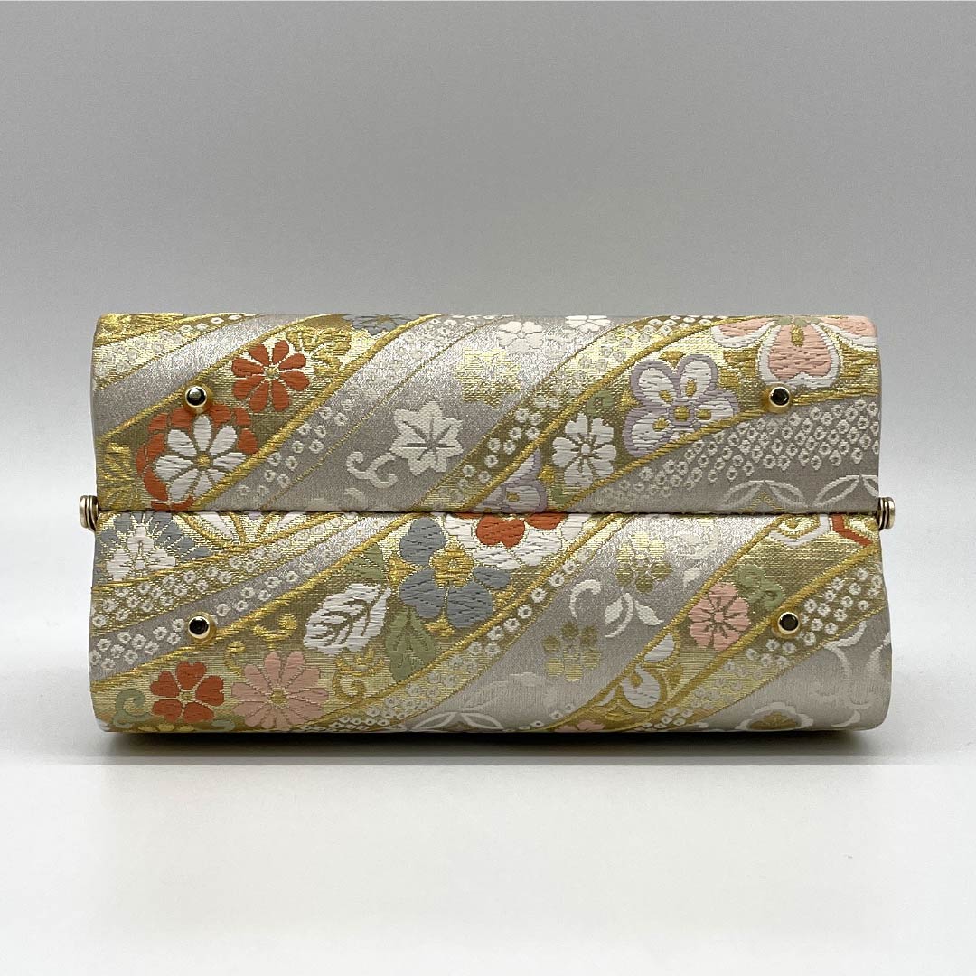 (Like New) Formal Zori and Bag Set, Grade A, with Auspicious Motifs, Obi Fabric, Size L, Gold, 1133000463421