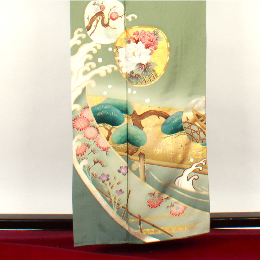 Colored Tomesode, Length 159cm, Sleeve Length 64cm, Lined, Rikyu Gray, Auspicious Pattern, Wave, Plum, Pure Silk, S Rank, None, Green, 1111000462319