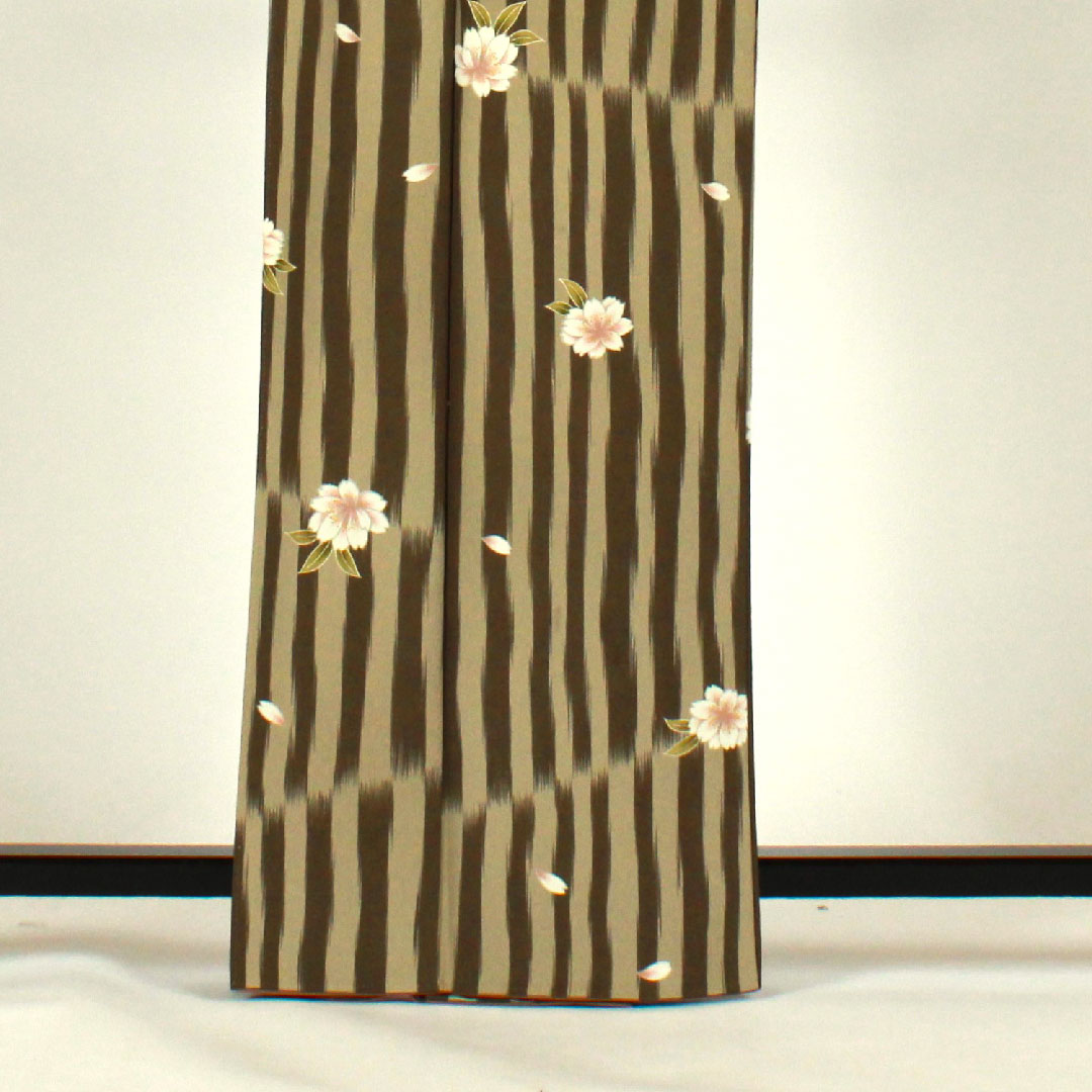 小紋 身丈166cm 裄丈68cm 袷 洗える着物 桜模様 ポリ Sランク 茶系 1115001552514