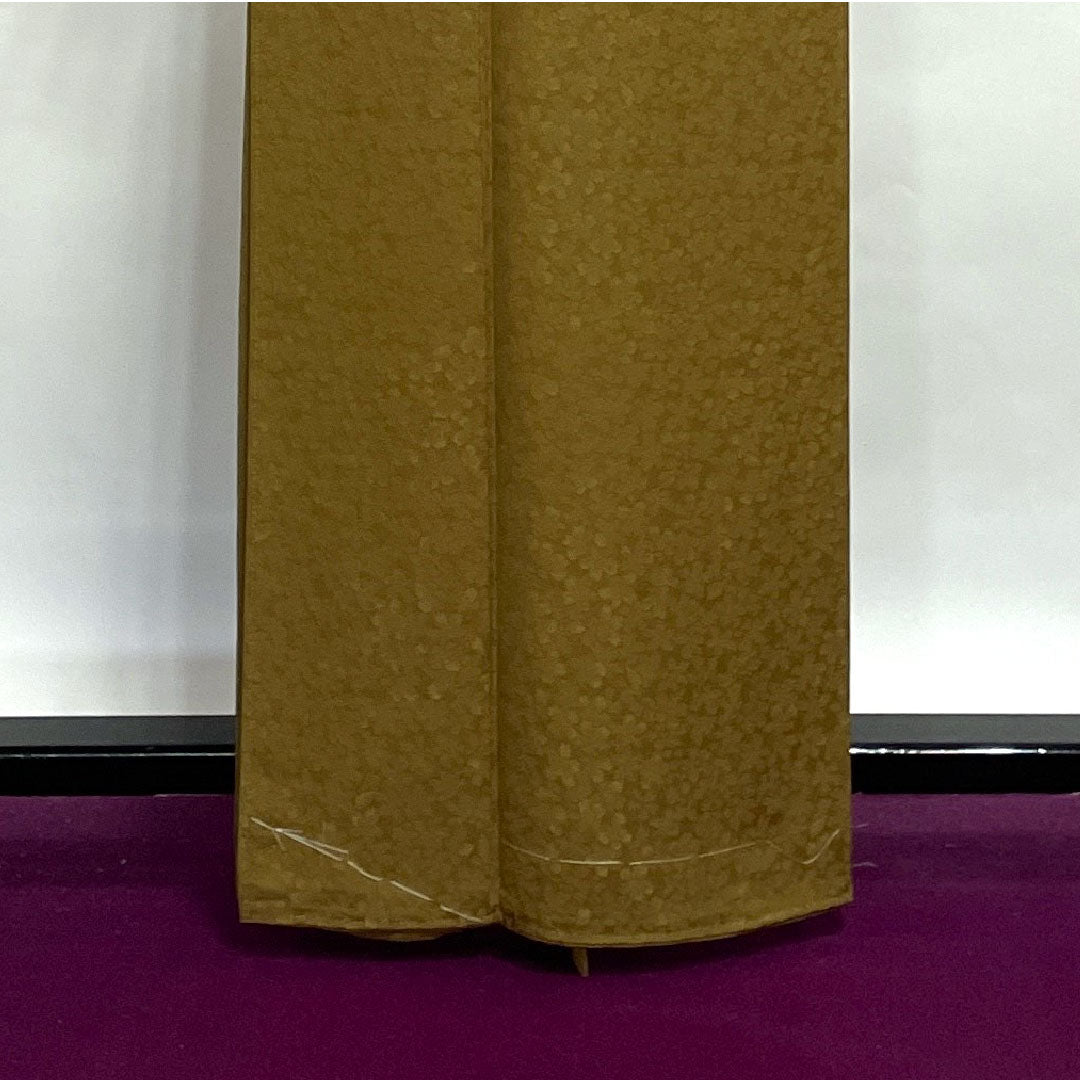 色無地 利休茶色 あたらし喜重郎 工房夢ひょうたん 黄櫨染 蛍 身丈157cm 裄丈66cm 袷 正絹 Sランク 緑系 1114000512319