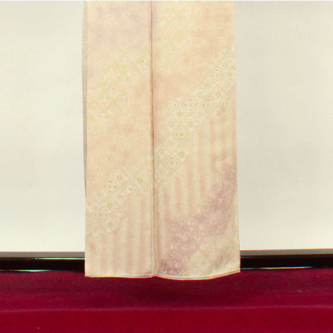 Komon, Length 157cm, Sleeve length 61.5cm, Lined, Light cherry blossom color, Abstract pattern, Pure silk, S rank, Pink 1115002952313