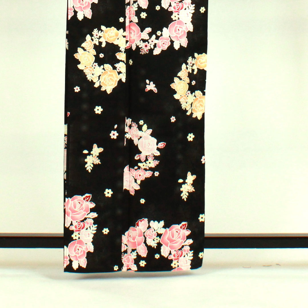 浴衣 バラ 木綿 Sランク 単衣 身丈163cm 裄丈66cm 黒系 1118000382410