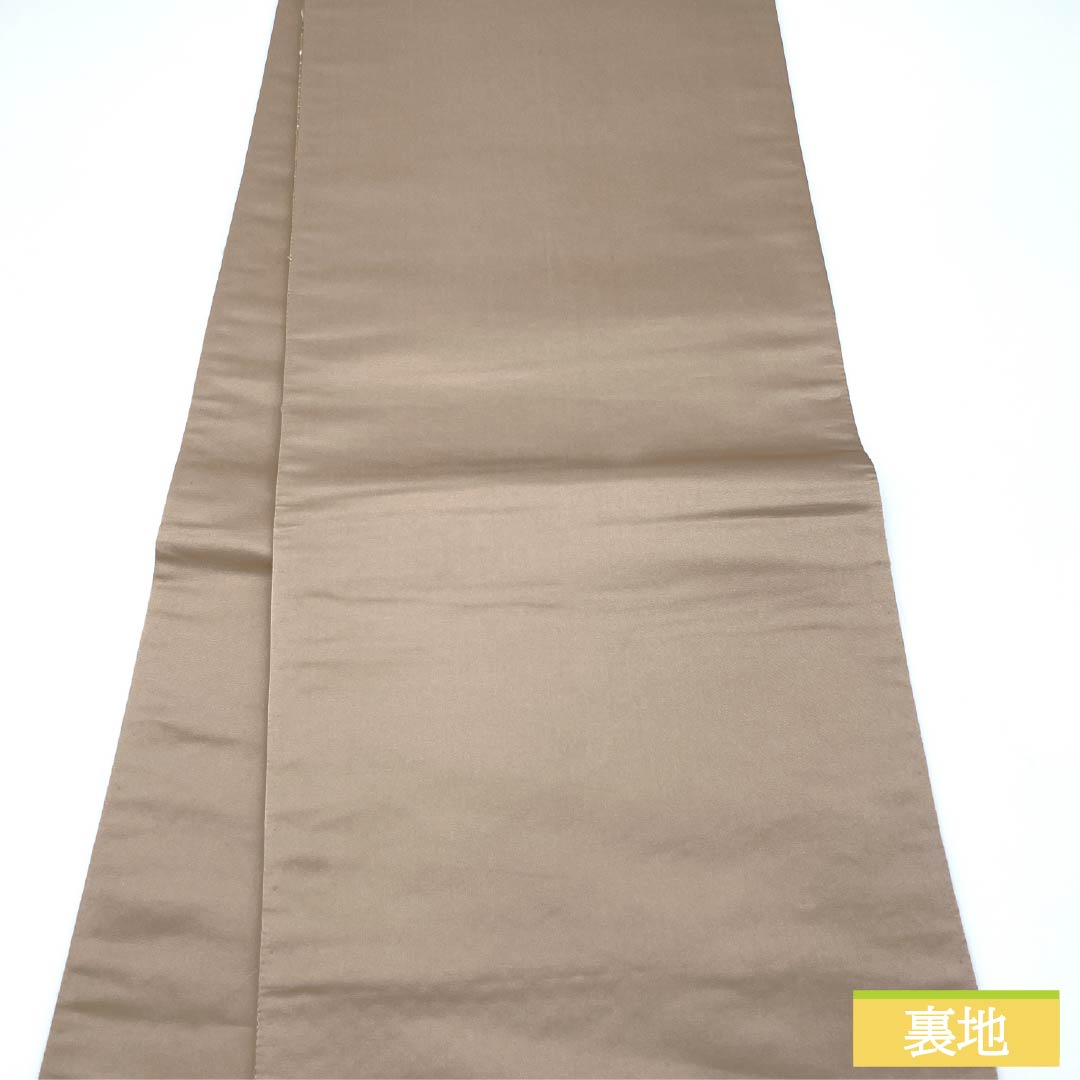 Pure silk walnut-colored obi featuring Chinese flowers and Suwatou embroidery. Length: 444cm. S rank. Six-pass obi. Formal. Beige. Product code: 1123014142325