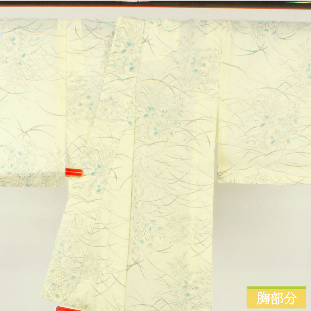 Summer pure silk tsumugi Length 151cm Sleeve length 60.5cm White lily color Floral pattern Gauze S rank Cream color 1132001862215