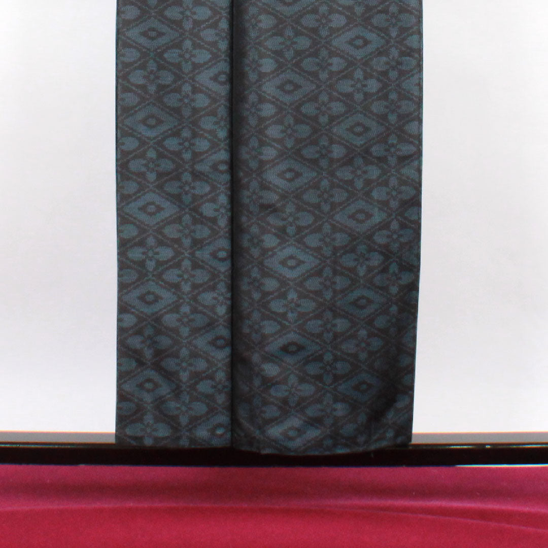 Oshima Tsumugi, Length 148.5cm, Sleeve length 66cm, Weft-total Kasuri, Tortoiseshell pattern, Pure silk, A-rank, Lined, Navy blue, 1116001673118