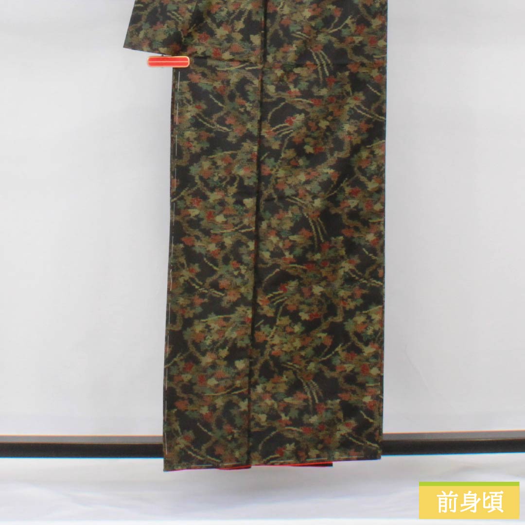 Pure silk tsumugi (pongee) kimono, S rank, length 157.5cm, sleeve length 62cm, Oshima tsumugi with horizontal double-kasuri pattern, full flower pattern, lined, black, with basting threads, product number 1116004062310