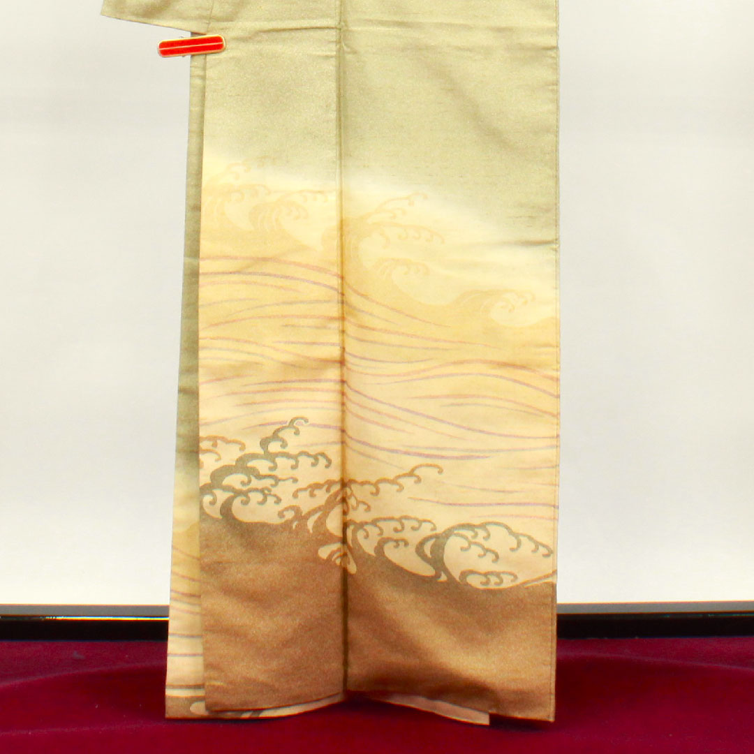 訪問着 正絹 袷 身丈164.5cm 裄丈65cm 蝋色 紬地 波 Aランク ベージュ系 1112003003425