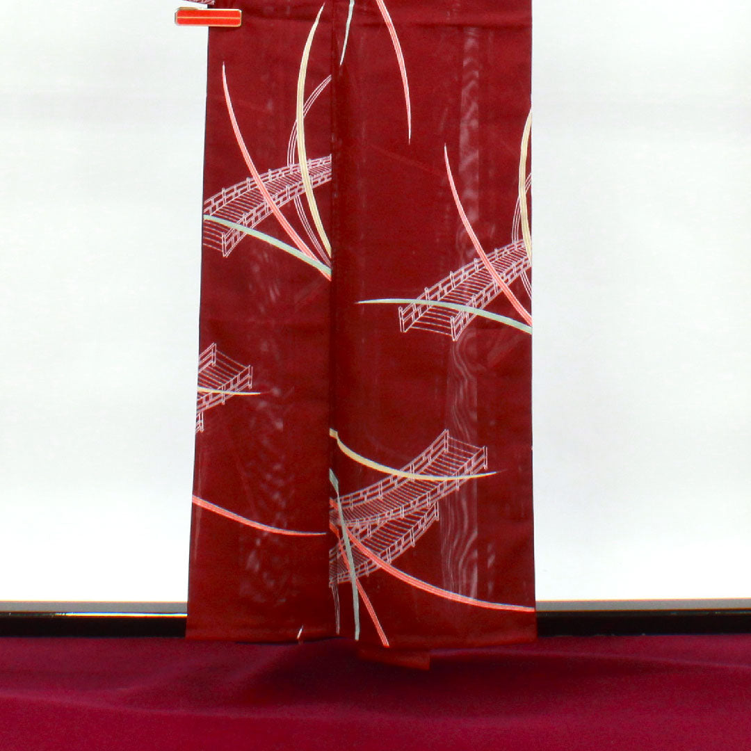 夏物 ポリエステル 小紋 身丈157cm 裄丈62cm 小紫色(こむらさきいろ) 洗える着物 風景模様 しつけ糸付き 絽 Sランク 紫系 1132001702320