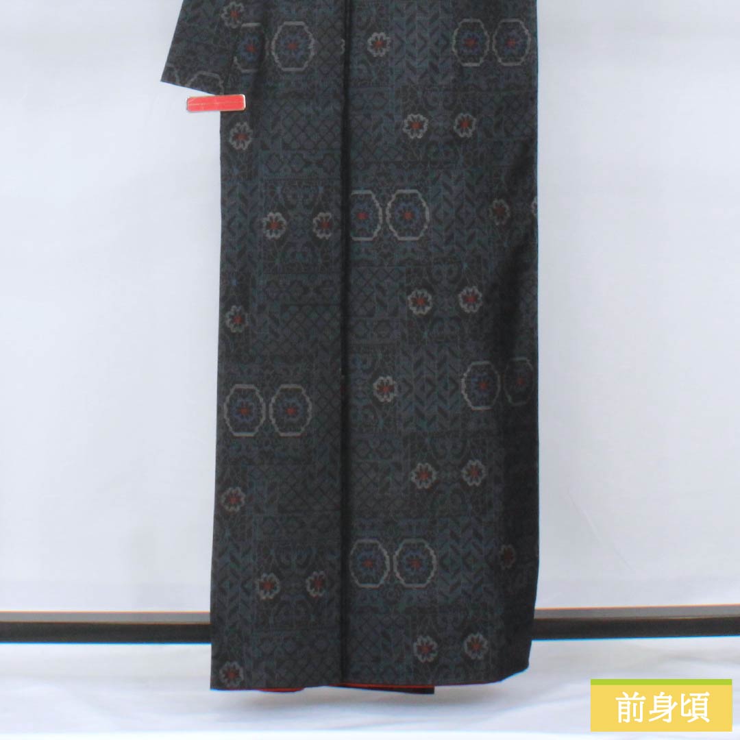 Pure silk tsumugi (pongee) kimono, Grade A, length 161cm, sleeve length 64cm, deep indigo blue (kokifutaaiiro), Oshima tsumugi with horizontal double kasuri (splash) pattern and abstract design, lined, navy blue, product number 1116004113418
